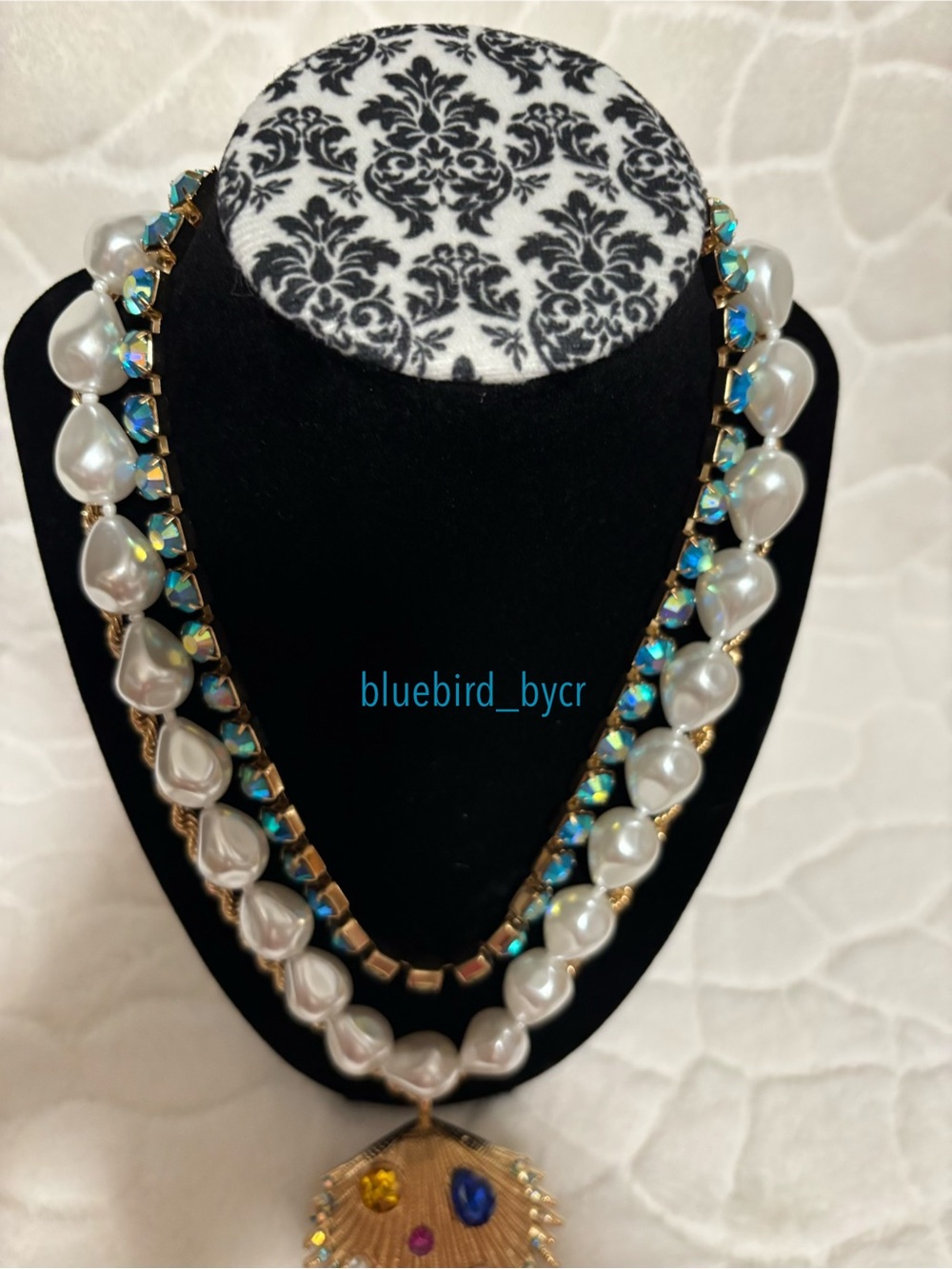 Natasha Gold Shell Pendant Necklace with White Pearls and Blue-Green Crystals - Picture 4 of 7